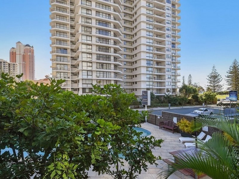 201/8 Albert Avenue, Broadbeach QLD 4218