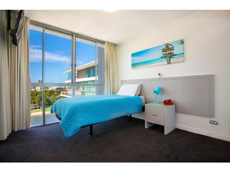 2805/33 T E Peters Drive, Broadbeach Waters QLD 4218