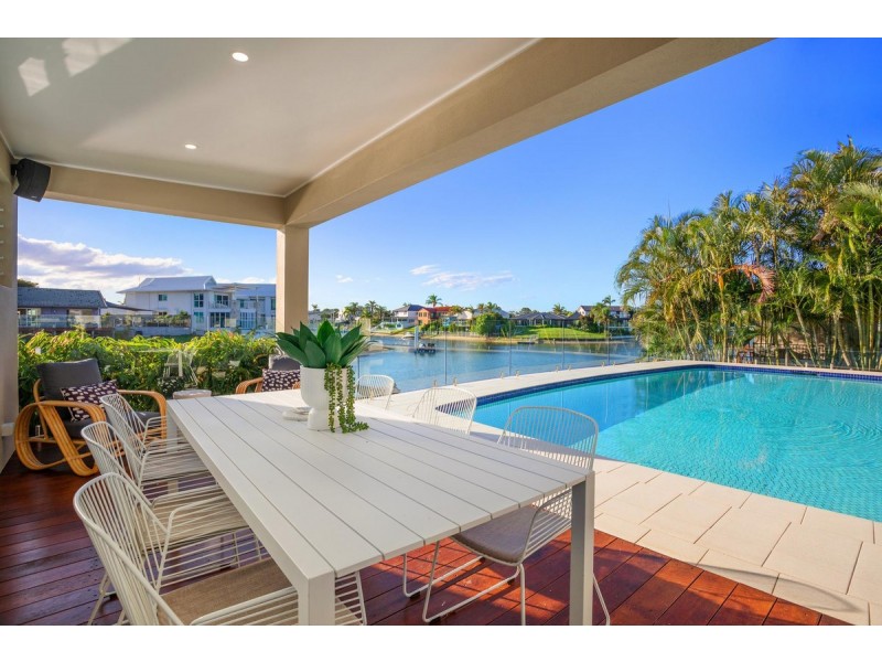 43 Boomerang Crescent, Sorrento QLD 4217