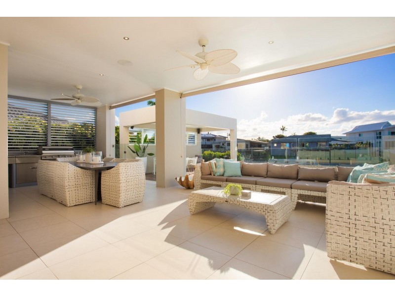 43 Boomerang Crescent, Sorrento QLD 4217