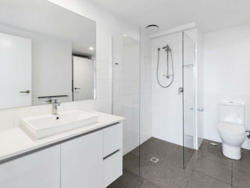 1201/6-8 Waterford Court, Bundall QLD 4217