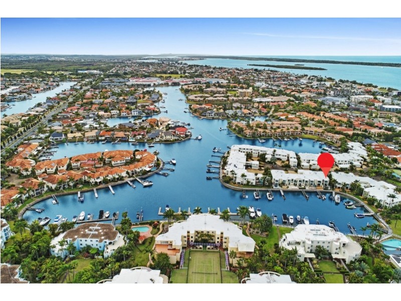 10/3 Lee Road, Runaway Bay QLD 4216