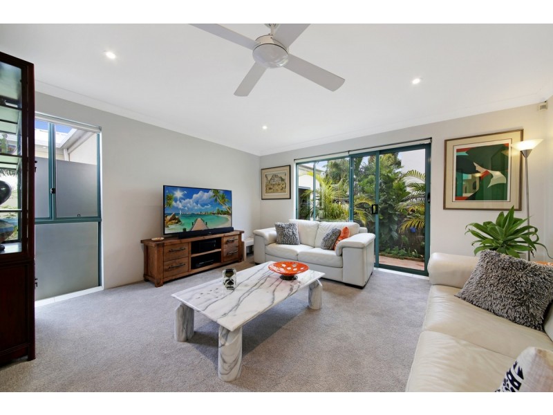 10/3 Lee Road, Runaway Bay QLD 4216