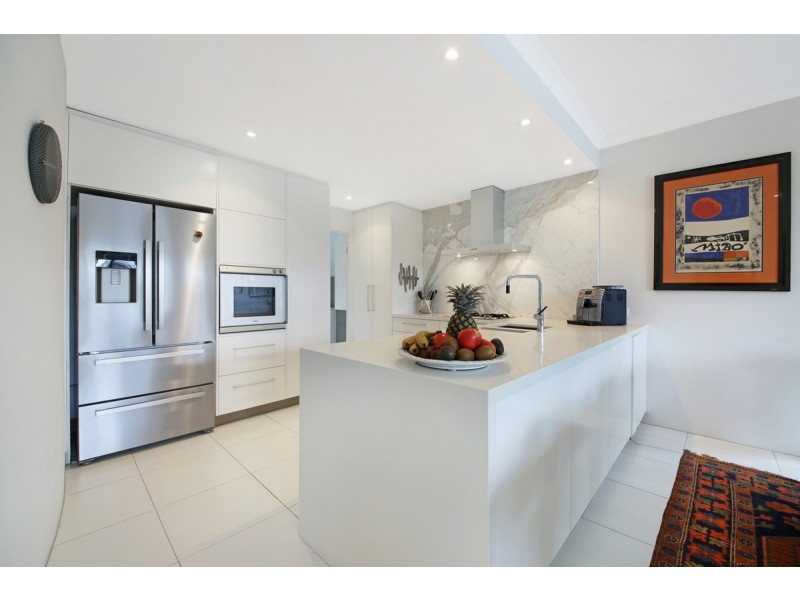 10/3 Lee Road, Runaway Bay QLD 4216