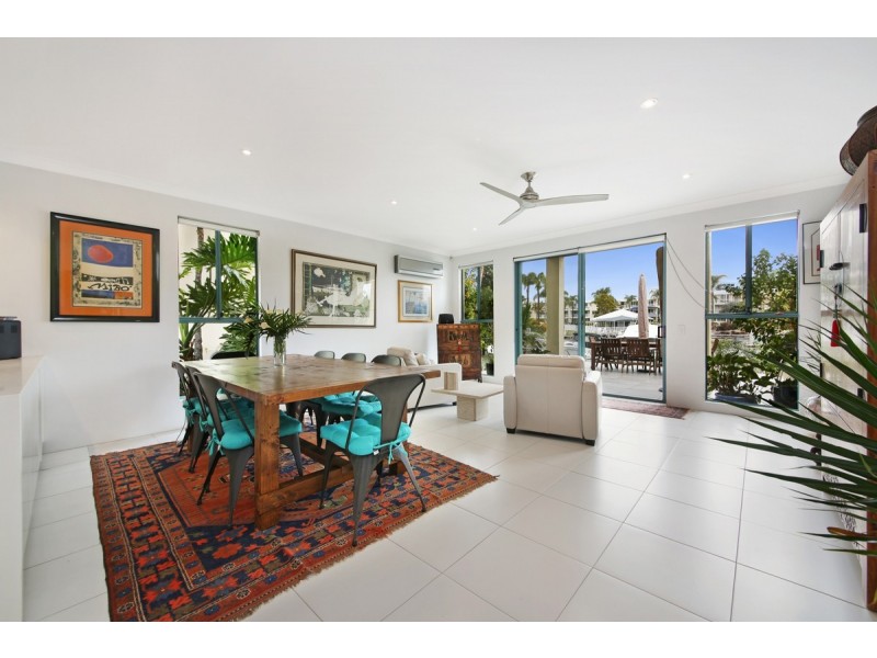 10/3 Lee Road, Runaway Bay QLD 4216