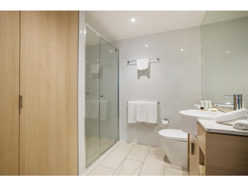 1401/2663 Gold Coast Highway, Broadbeach QLD 4218