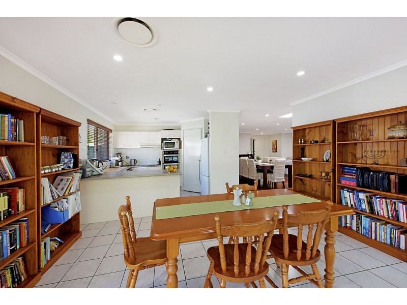 53 Galapogas Way, Pacific Pines QLD 4211