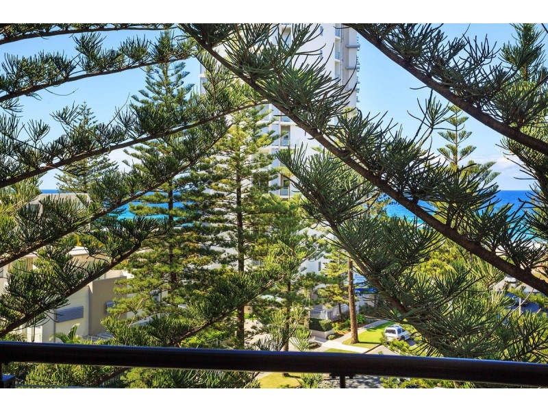 502/95 Old Burleigh Road, Broadbeach QLD 4218