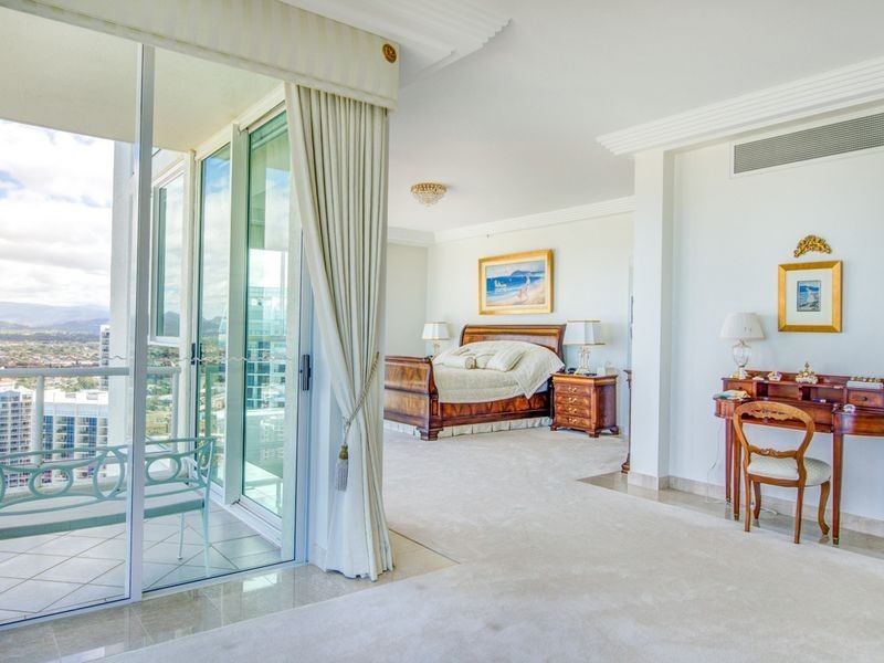 Penthouse/177 Old Burleigh Road, Broadbeach QLD 4218