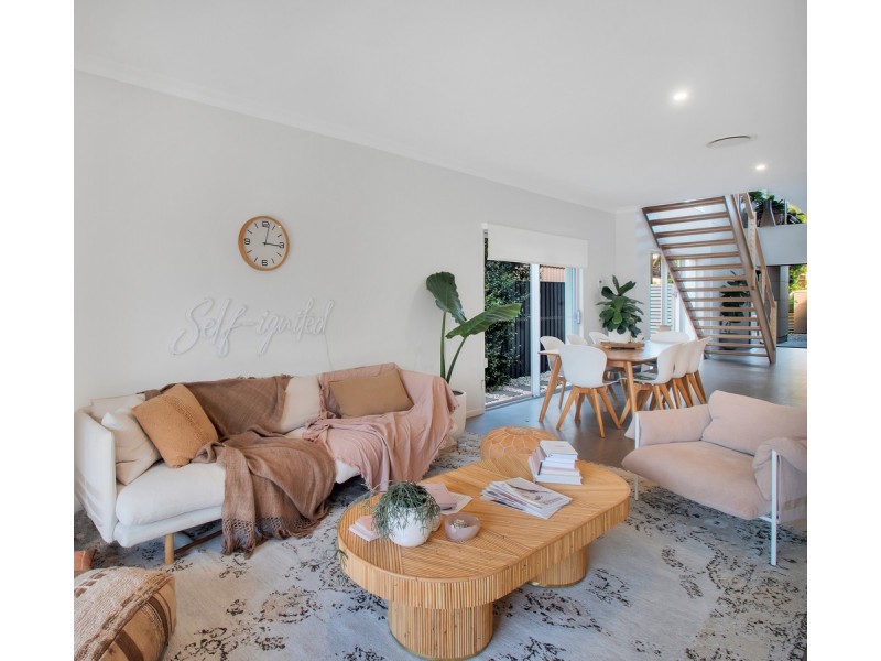 29 Cronulla Avenue, Mermaid Beach QLD 4218