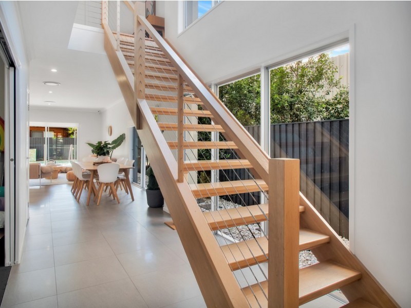 29 Cronulla Avenue, Mermaid Beach QLD 4218