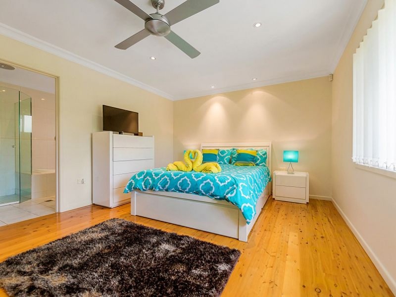 86 Gibraltar Drive, Isle Of Capri QLD 4217