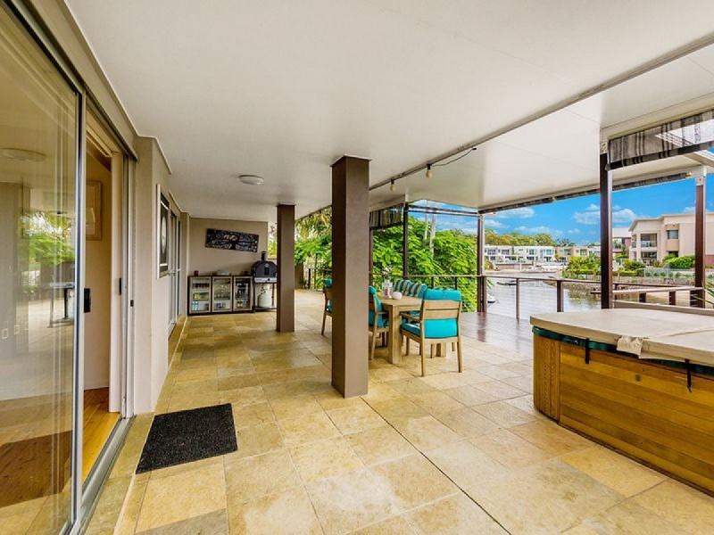 86 Gibraltar Drive, Isle Of Capri QLD 4217