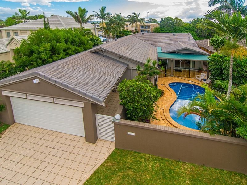 86 Gibraltar Drive, Isle Of Capri QLD 4217