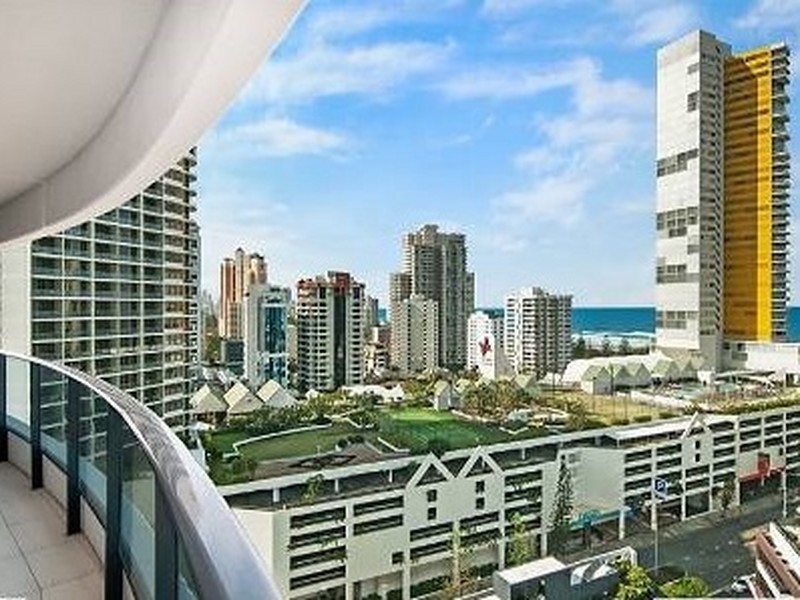 21306/4-26 Charles Avenue, Broadbeach QLD 4218