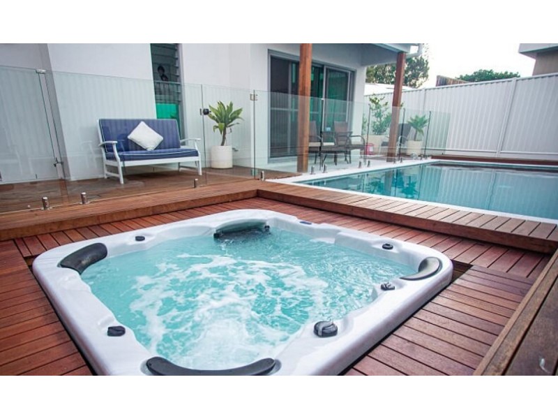 35 Brindisi Avenue, Surfers Paradise QLD 4217
