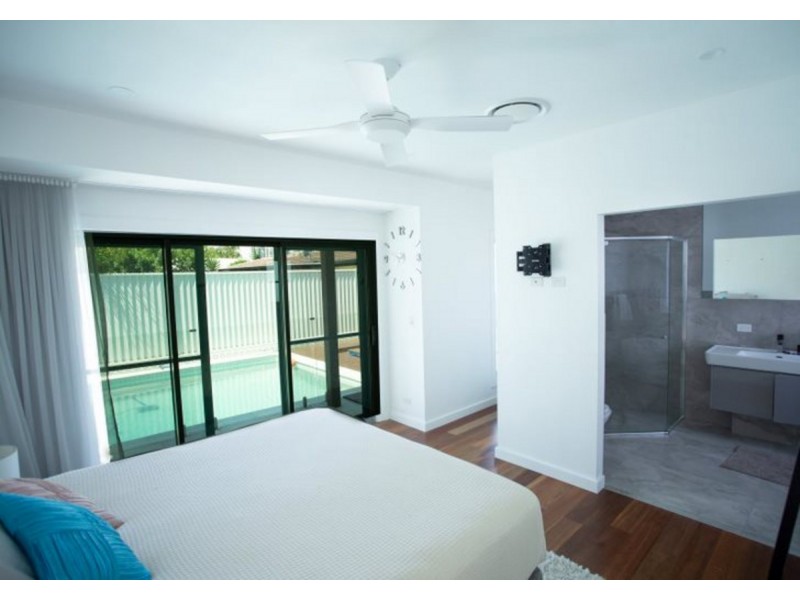 35 Brindisi Avenue, Surfers Paradise QLD 4217