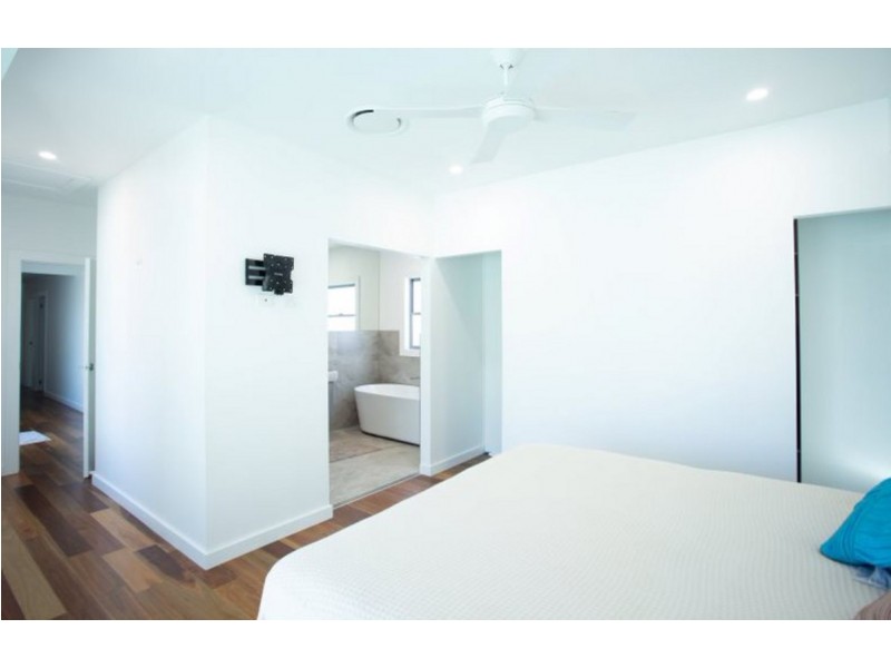 35 Brindisi Avenue, Surfers Paradise QLD 4217