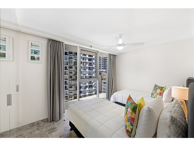 7E/1 Albert Avenue, Broadbeach QLD 4218