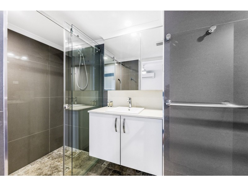 7E/1 Albert Avenue, Broadbeach QLD 4218