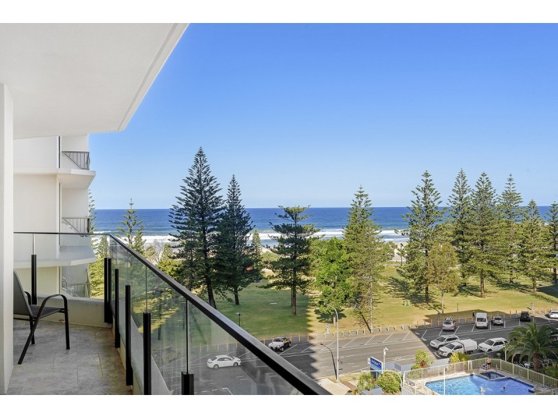 7E/1 Albert Avenue, Broadbeach QLD 4218
