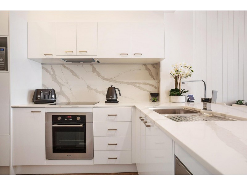 412/9-21 Beach Parade, Surfers Paradise QLD 4217