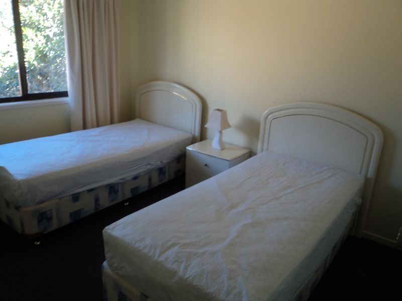 6/6 Rosewood Avenue, Broadbeach QLD 4218