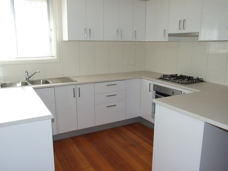 13 Hampden Street, Mornington VIC 3931