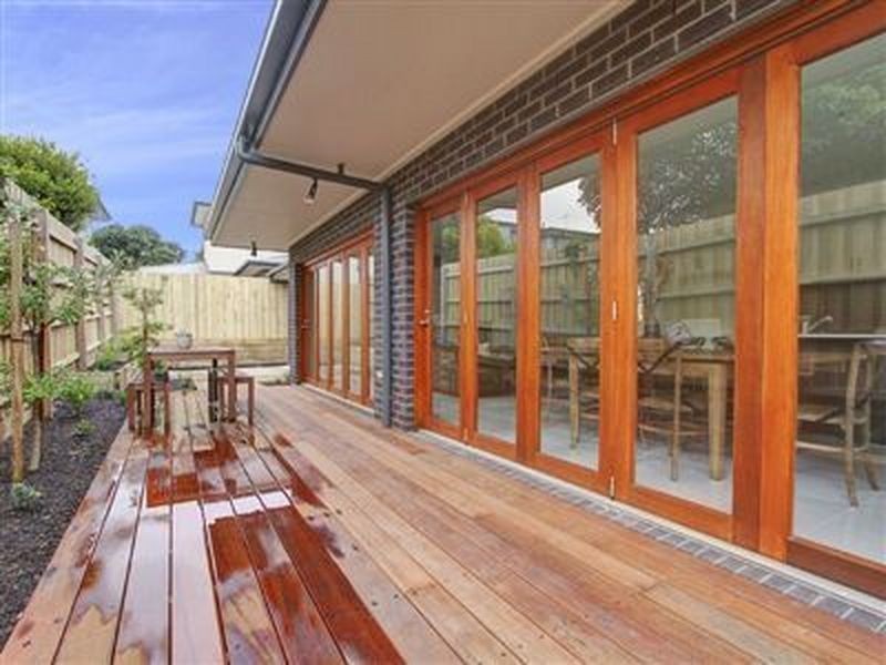 2/20 Wellington Street, Mornington VIC 3931