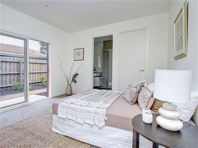 2/20 Wellington Street, Mornington VIC 3931