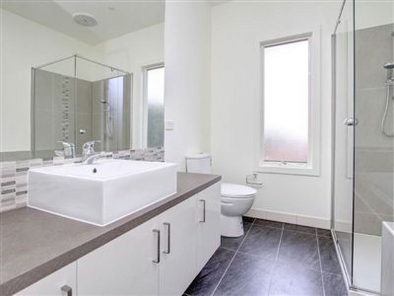 2/20 Wellington Street, Mornington VIC 3931