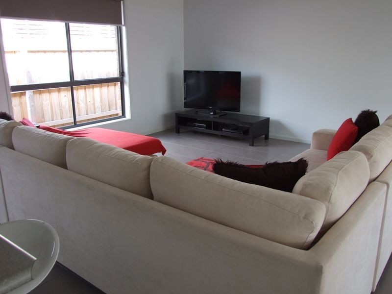 34 Elspeth Circuit, Mount Martha VIC 3934