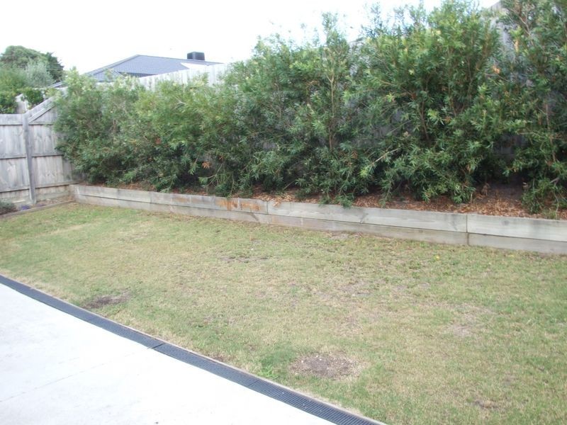 34 Elspeth Circuit, Mount Martha VIC 3934