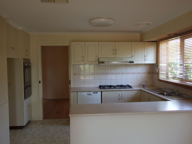 38 Gleneagles Avenue, Mornington VIC 3931