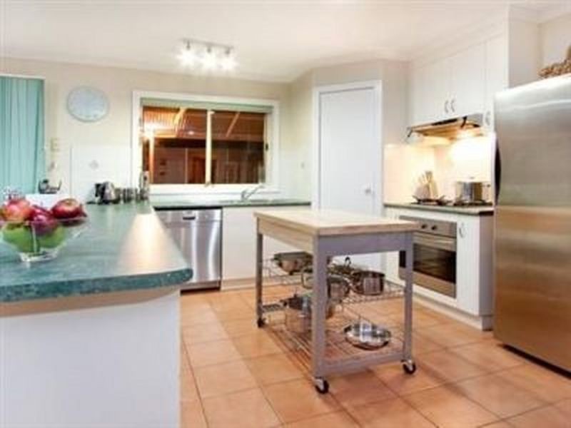 4 Robin Hill Drive, Mornington VIC 3931