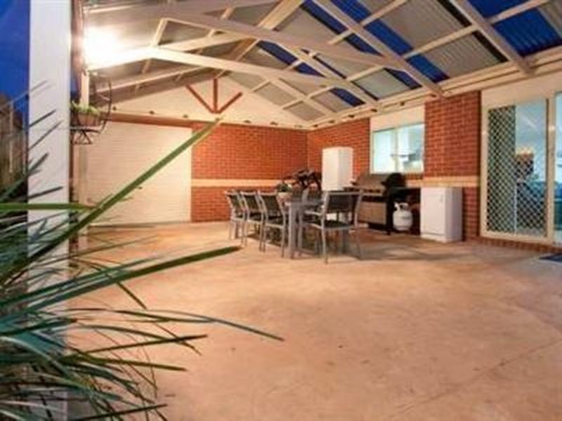 4 Robin Hill Drive, Mornington VIC 3931