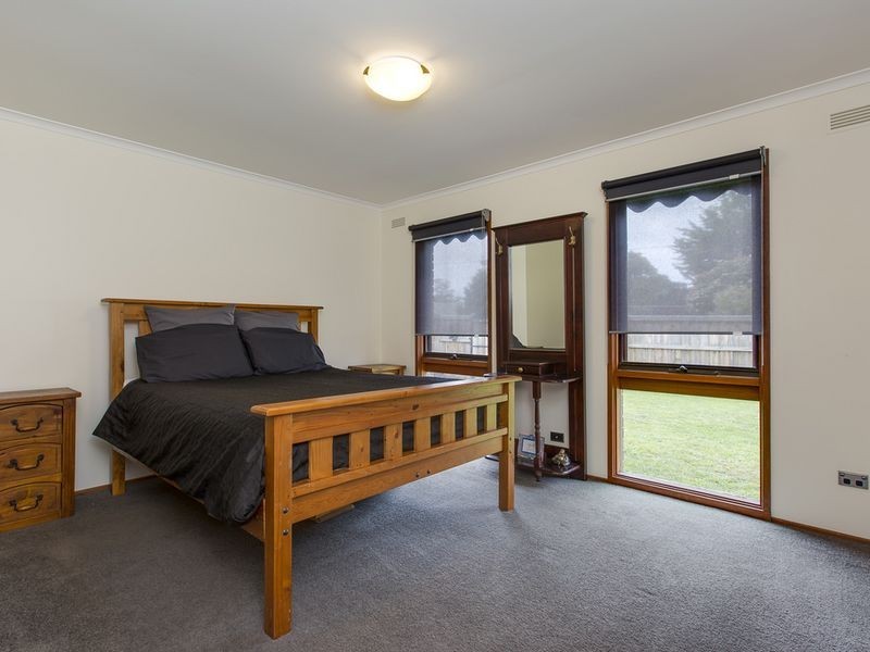 28 Carcoola Court, Rosebud VIC 3939