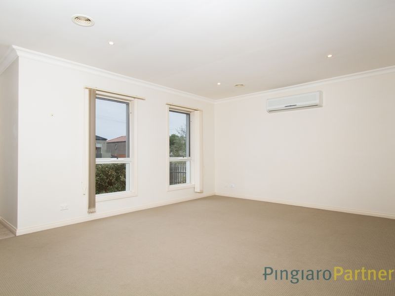 1/5 Venice Street, Mornington VIC 3931