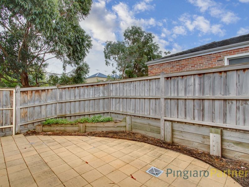 1/5 Venice Street, Mornington VIC 3931