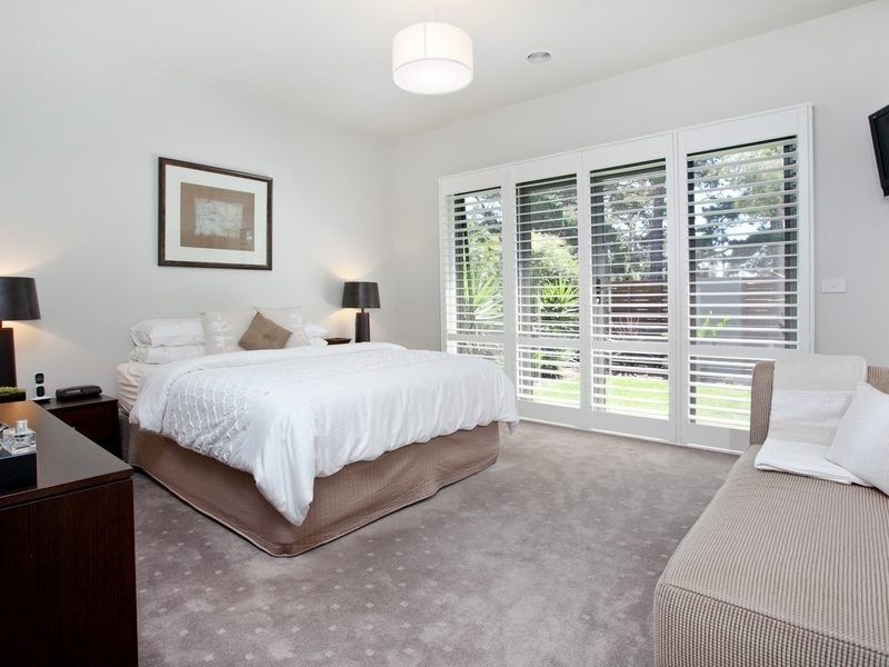 71 Hampden Street, Mornington VIC 3931