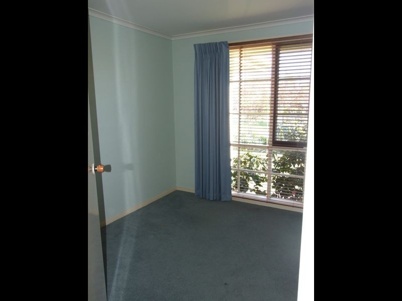 27 Melaleuca Drive, Mornington VIC 3931