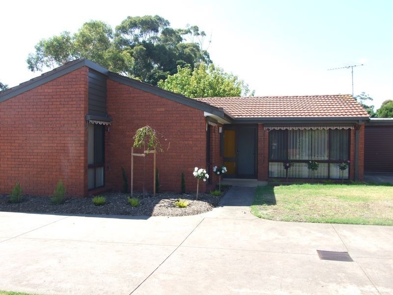 2/21 Van Ness Avenue, Mornington VIC 3931