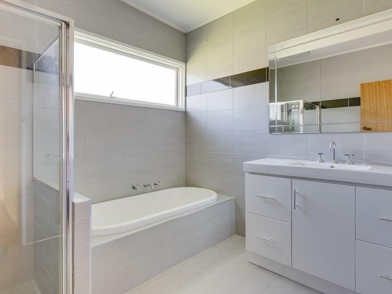 8 Charmaine Street, Dromana VIC 3936