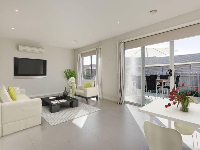 2/61 Mitchell Street, Mornington VIC 3931