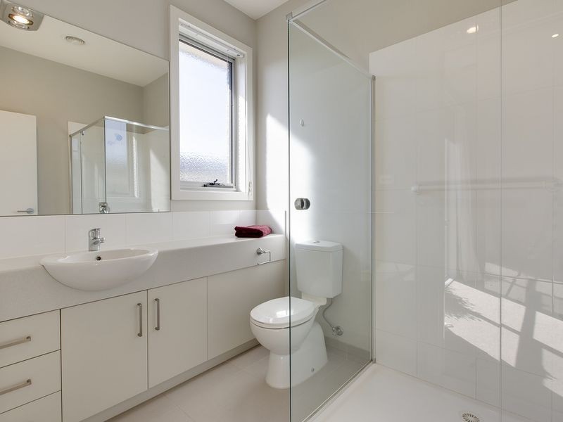 2/61 Mitchell Street, Mornington VIC 3931