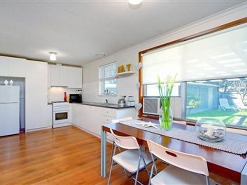 24 Tarana Street, Mornington VIC 3931