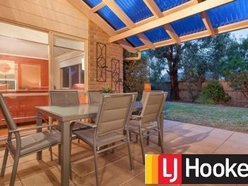 9 Vivian Way, Mount Martha VIC 3934