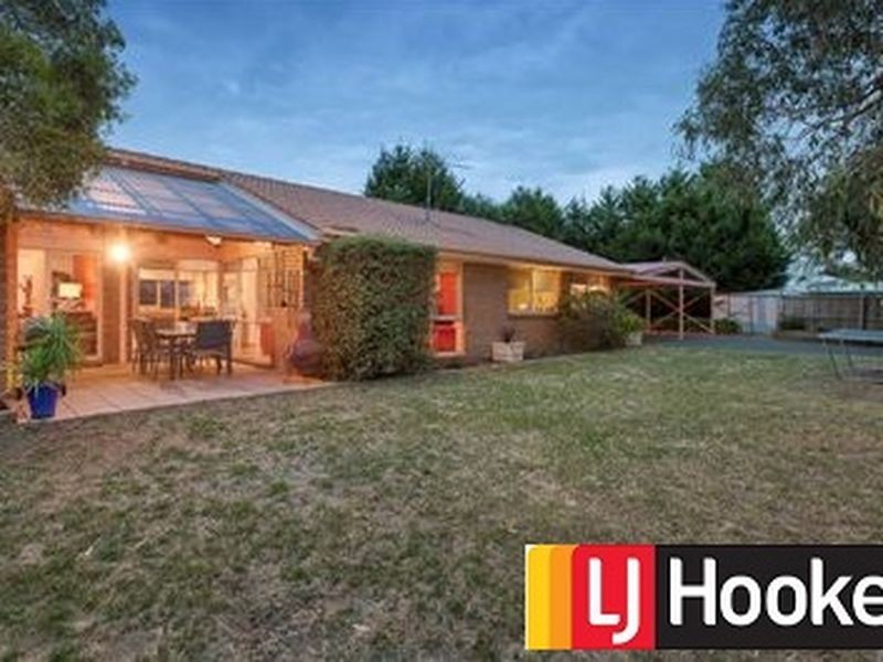 9 Vivian Way, Mount Martha VIC 3934