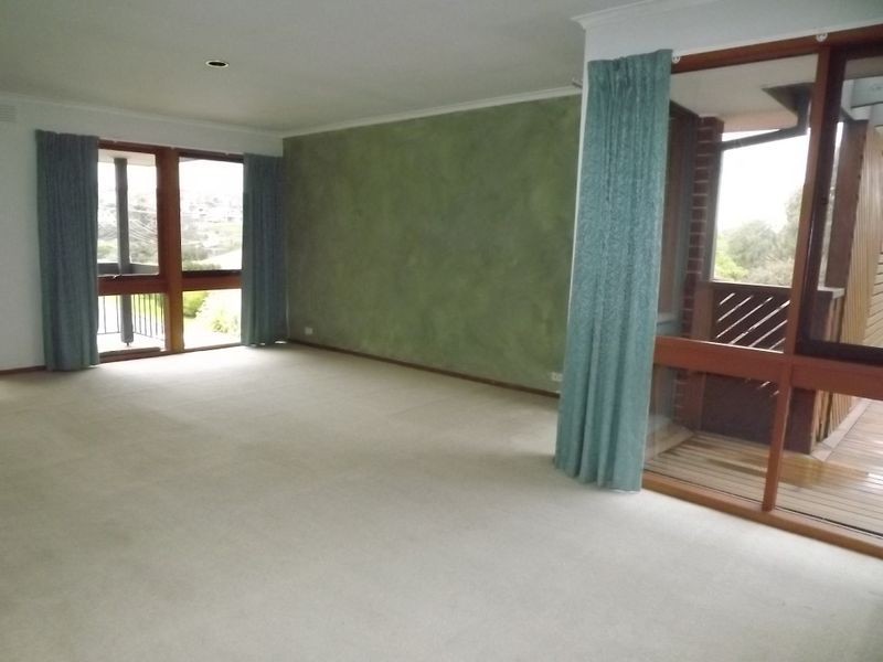 27 Dorset Road, Mount Martha VIC 3934