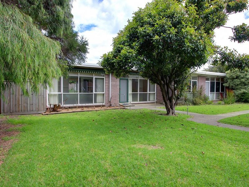 2/6 Tasma Lane, Mornington VIC 3931
